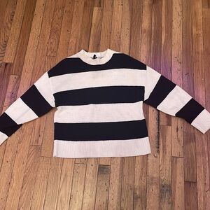 h&m black and white stripped sweater
